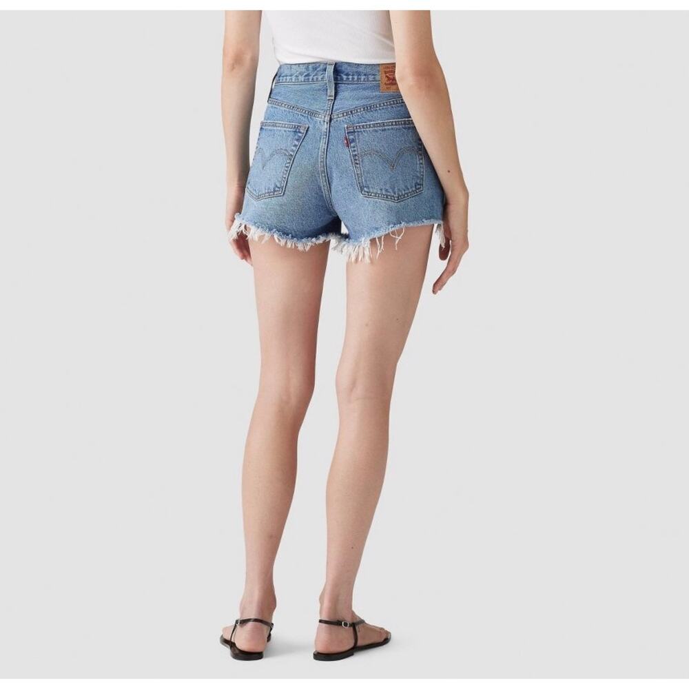 Levi's Women's 501 Original High Rise Shorts 2.5 In Size 32